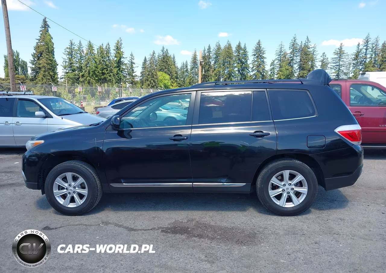 2011 Toyota Highlander Base V6 VIN:5TDBK3EH2BS063734 - 14