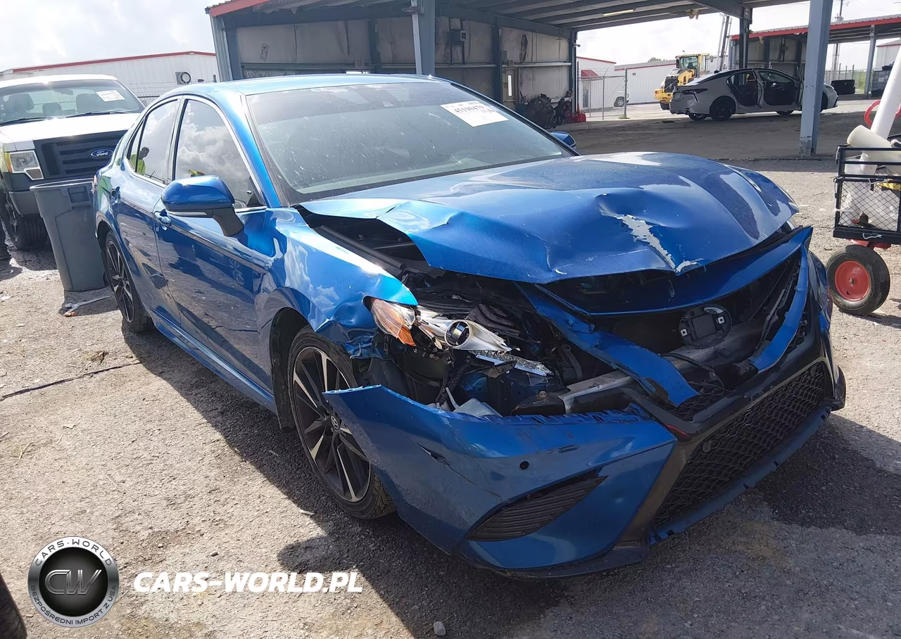 2018 Toyota Camry Xse – zdjęcie 1 z 16