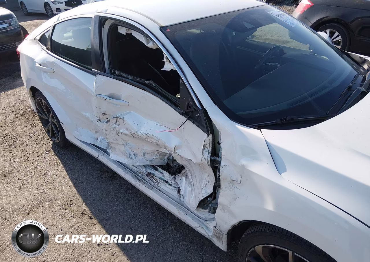 2021 Honda Civic Sport VIN:19XFC2F85ME203117 - 18