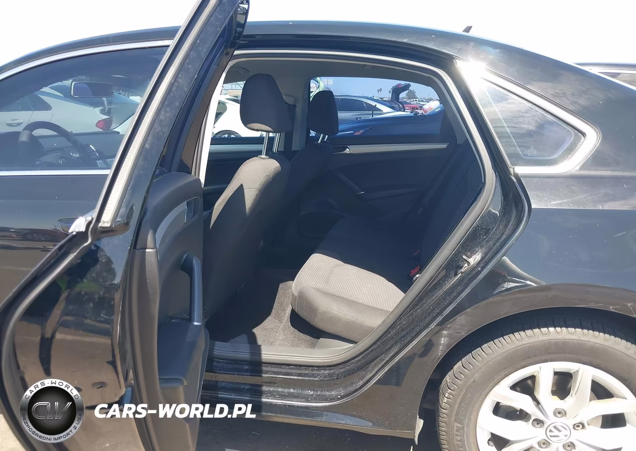 2016 Volkswagen Passat 1.8T S VIN:1VWAT7A32GC049557 - 8