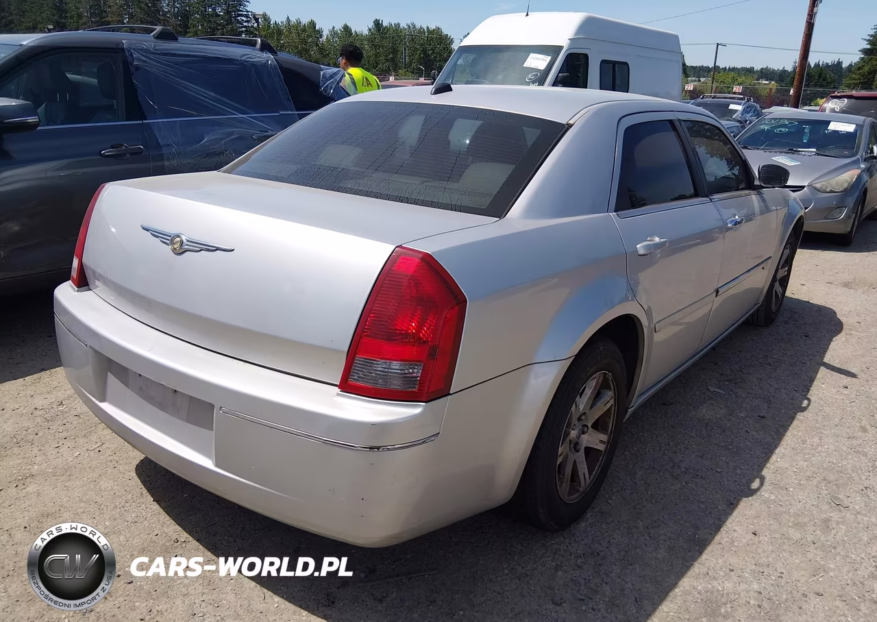 2006 Chrysler 300 Touring VIN:2C3KA53G86H192496 - 6