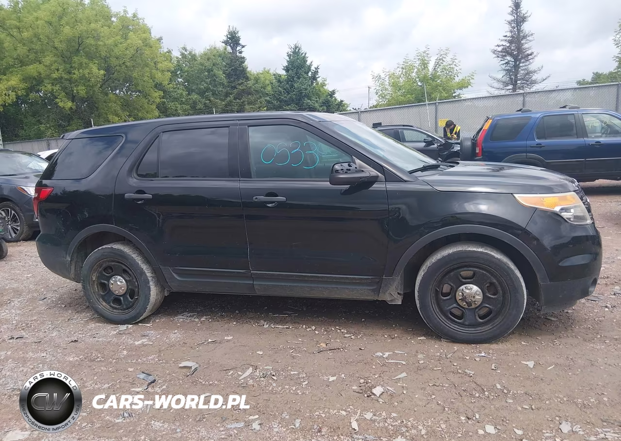 2015 Ford Utility Police Interceptor VIN:1FM5K8ARXFGB61348 - 13