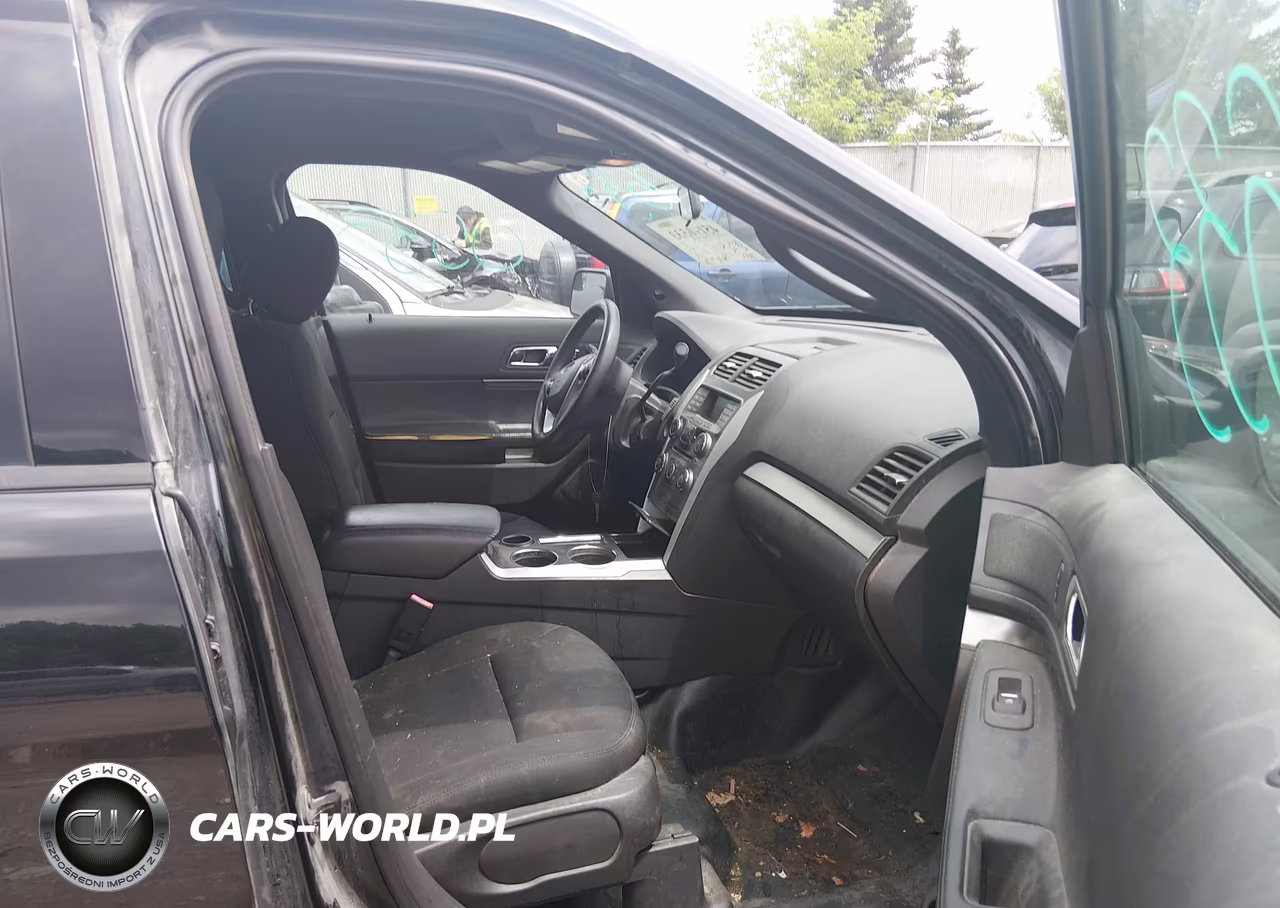 2015 Ford Utility Police Interceptor VIN:1FM5K8ARXFGB61348 - 5