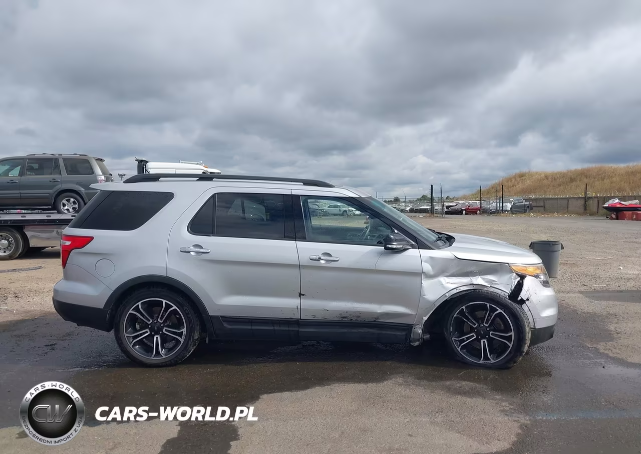 2014 Ford Explorer Sport VIN:1FM5K8GT2EGC12830 - 13