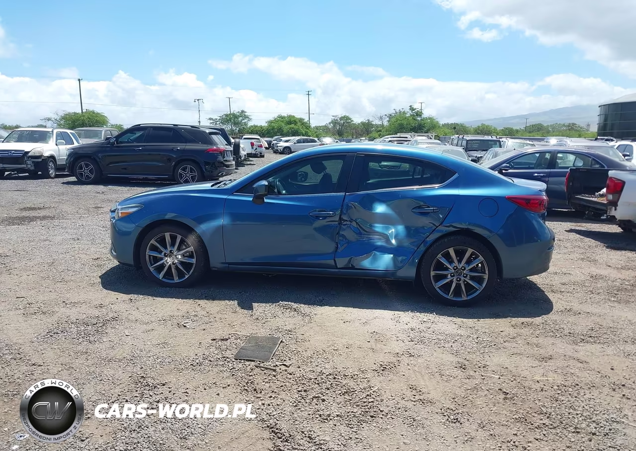 2018 Mazda Mazda3 Touring VIN:3MZBN1V34JM204363 - 14