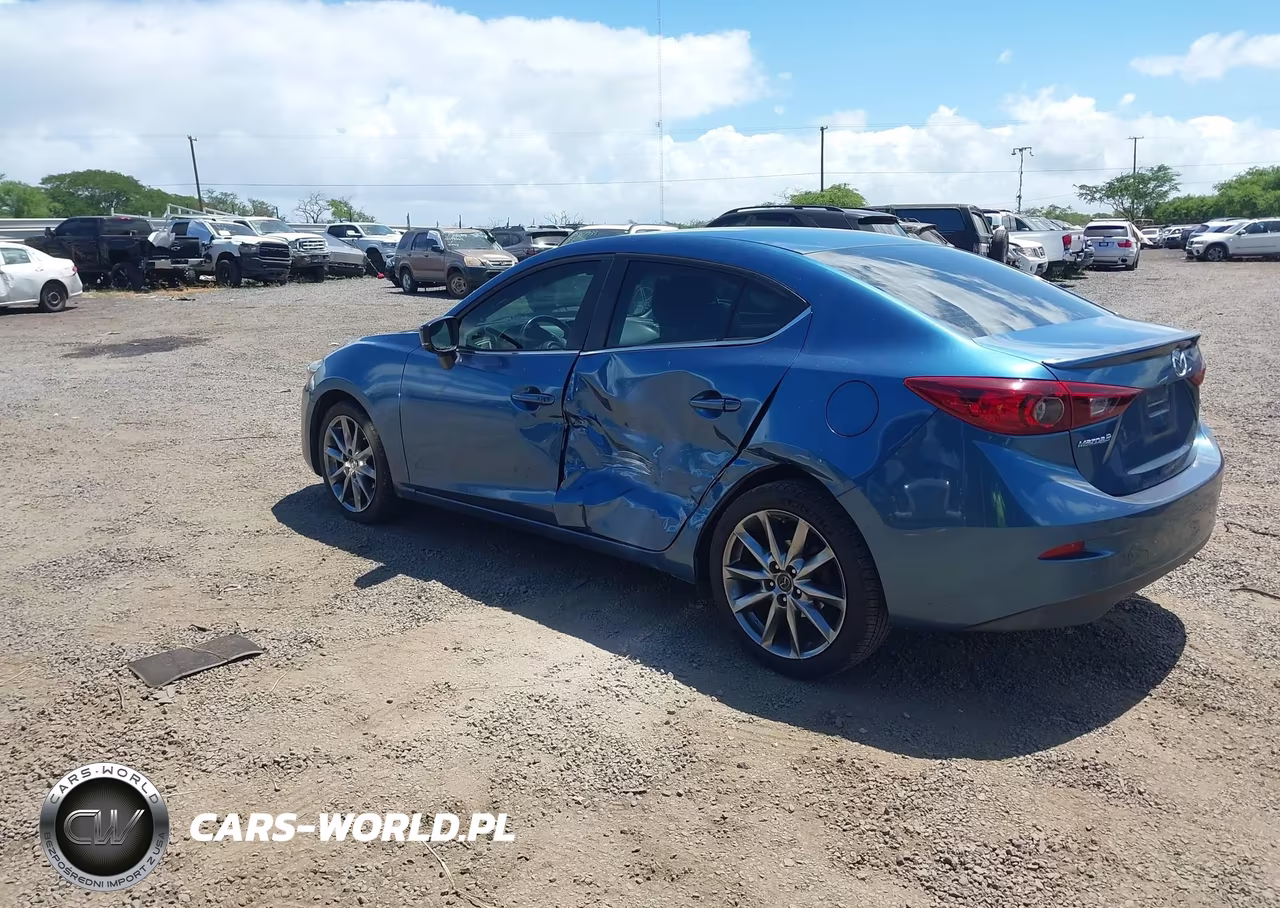 2018 Mazda Mazda3 Touring VIN:3MZBN1V34JM204363 - 3