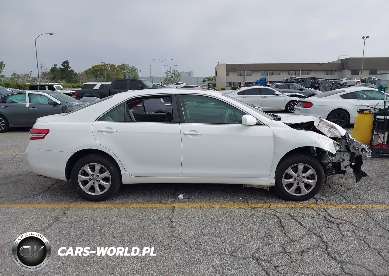 2011 Toyota Camry Le V6 VIN:JTNBK3EK3B3050466 - 13