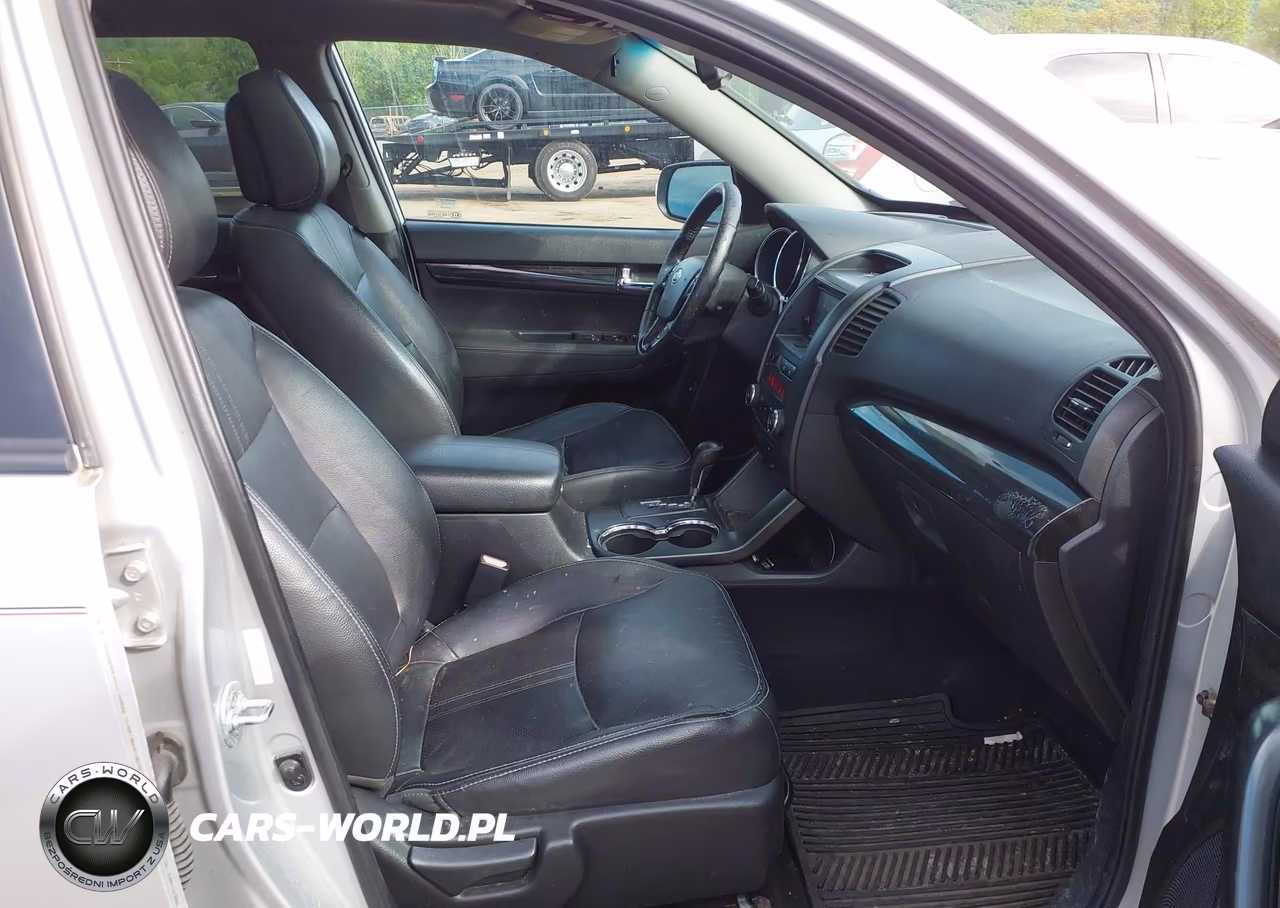 2011 Kia Sorento Ex V6 VIN:5XYKUDA24BG155555 - 5