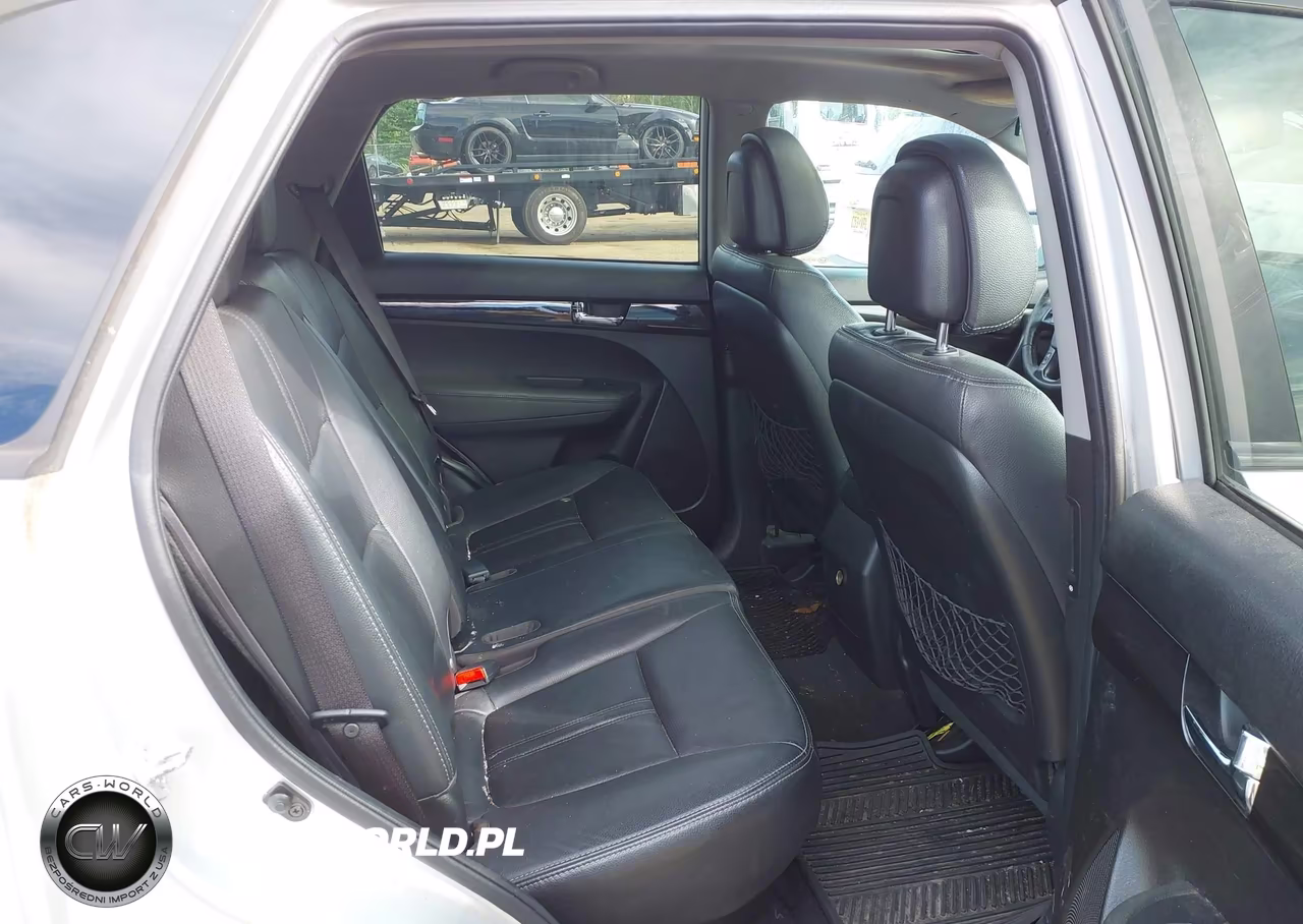 2011 Kia Sorento Ex V6 VIN:5XYKUDA24BG155555 - 8