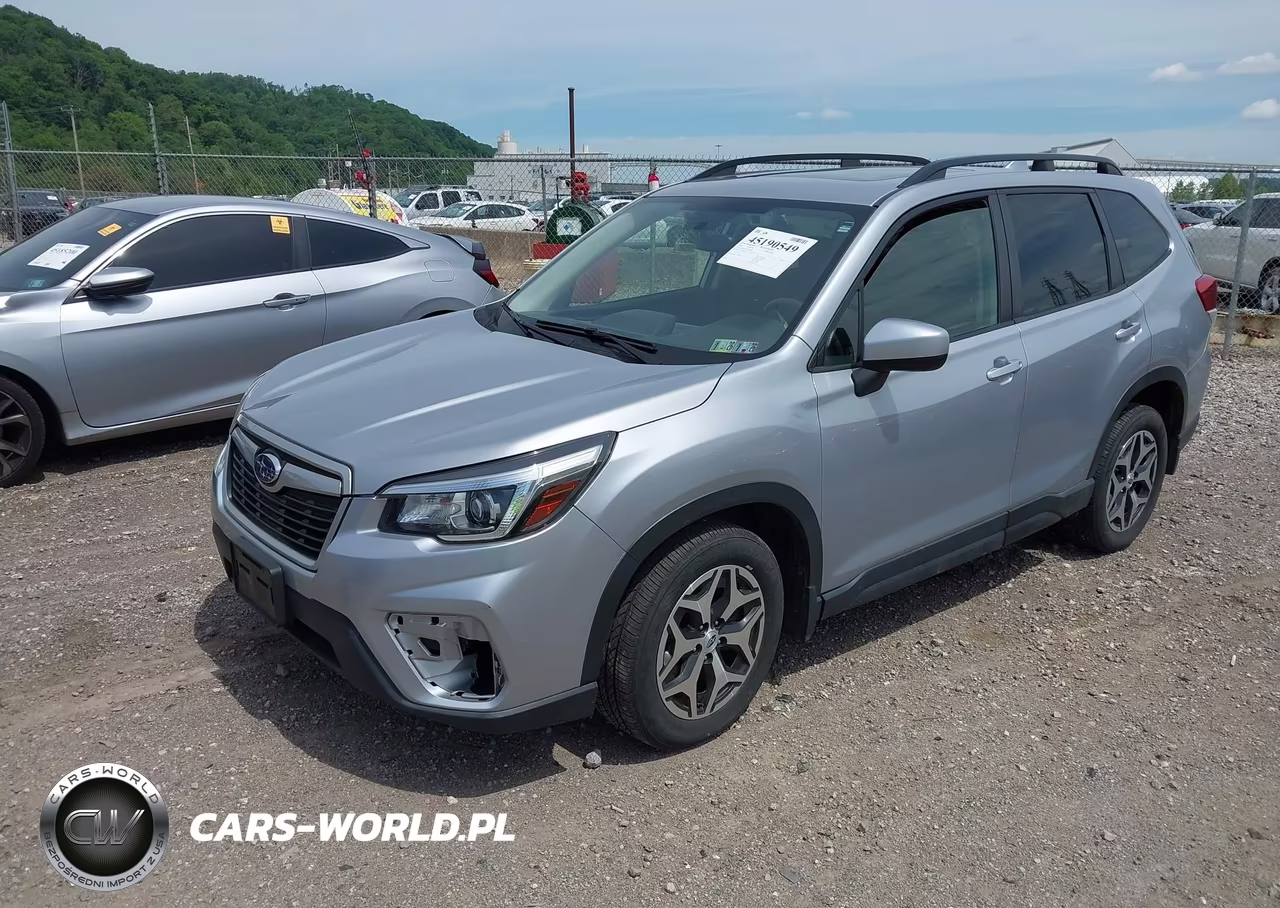 2020 Subaru Forester Premium VIN:JF2SKAGC8LH496469 - 2