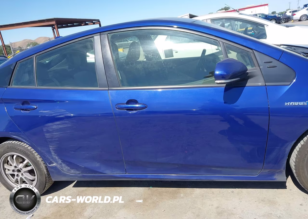2016 Toyota Prius Two VIN:JTDKBRFU1G3517981 - 14