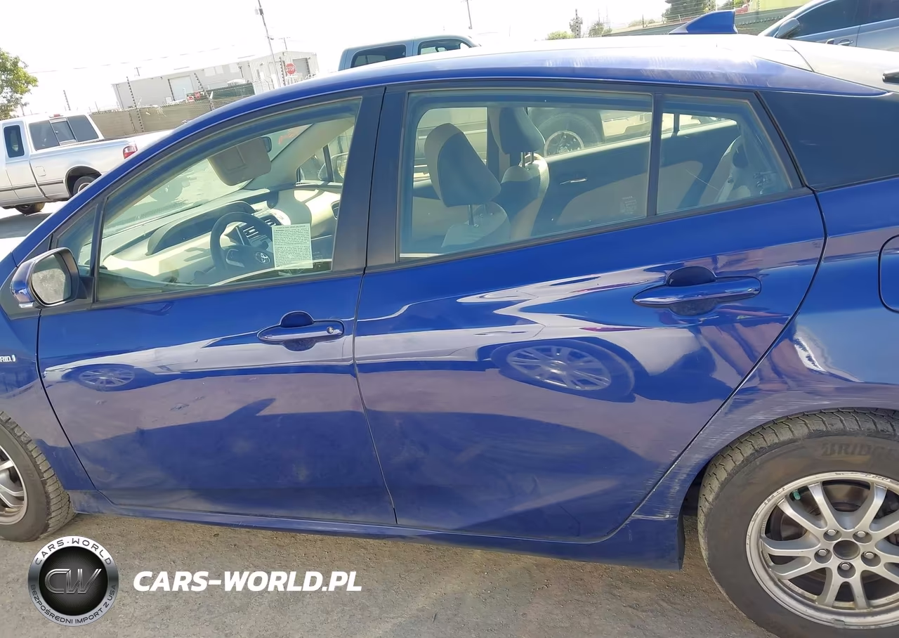 2016 Toyota Prius Two VIN:JTDKBRFU1G3517981 - 15