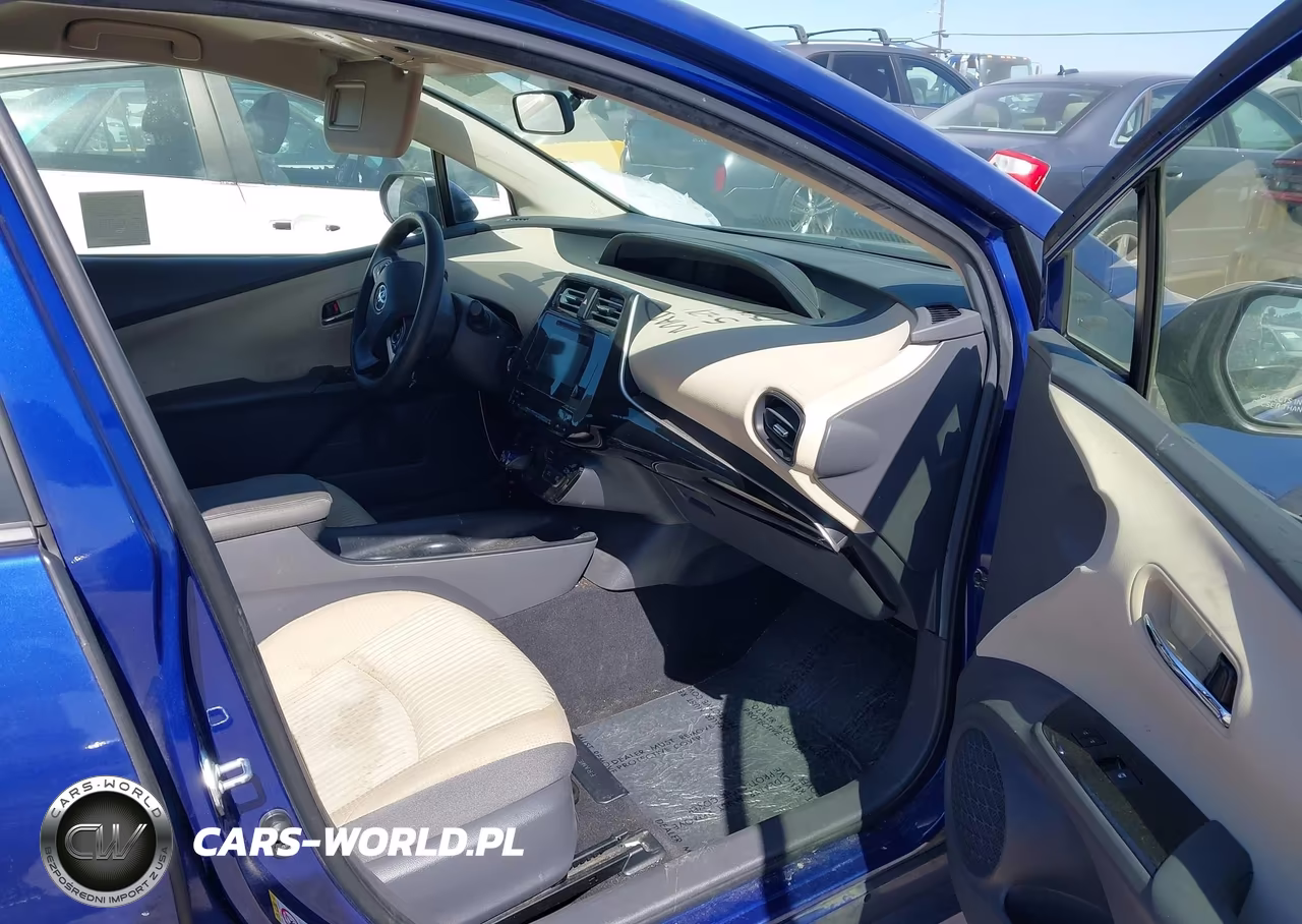 2016 Toyota Prius Two VIN:JTDKBRFU1G3517981 - 5
