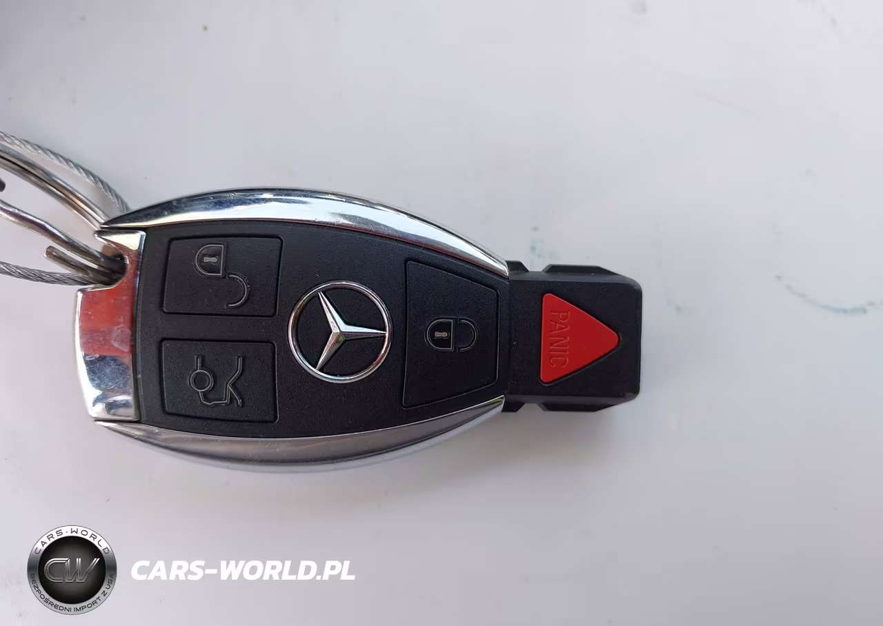 2016 Mercedes-Benz C 300 Luxury 4Matic VIN:55SWF4KB0GU175177 - 11