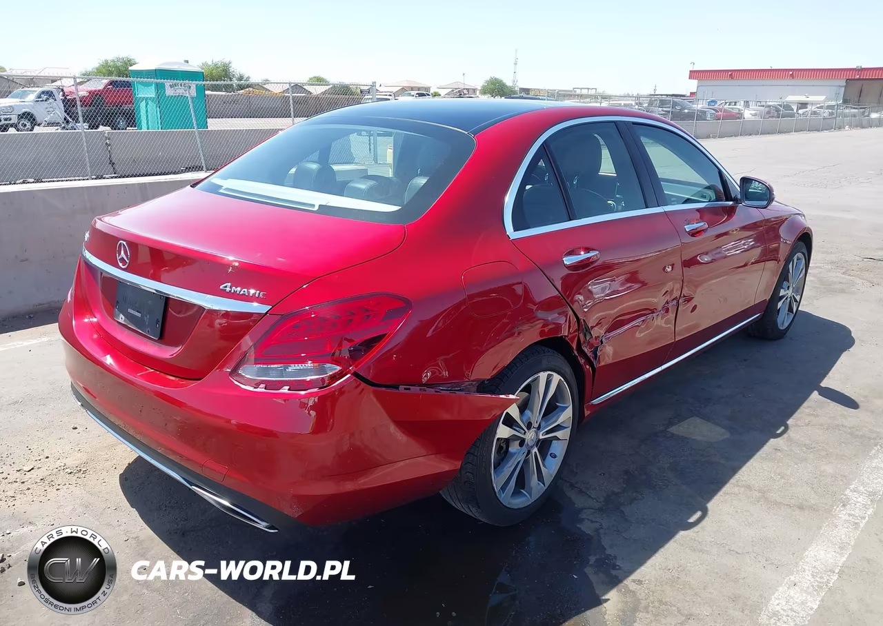 2016 Mercedes-Benz C 300 Luxury 4Matic VIN:55SWF4KB0GU175177 - 4