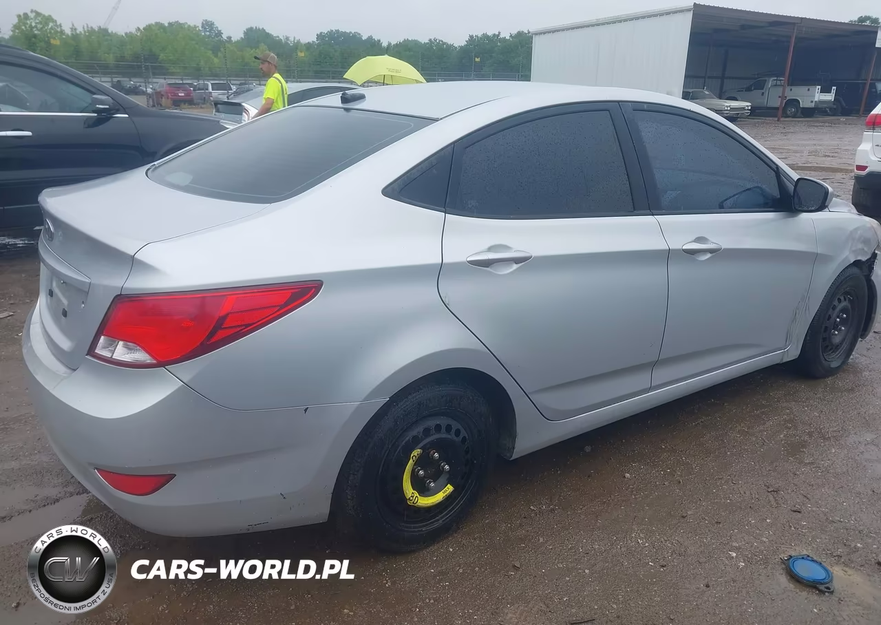 2015 Hyundai Accent Gls VIN:KMHCT4AE4FU863757 - 4