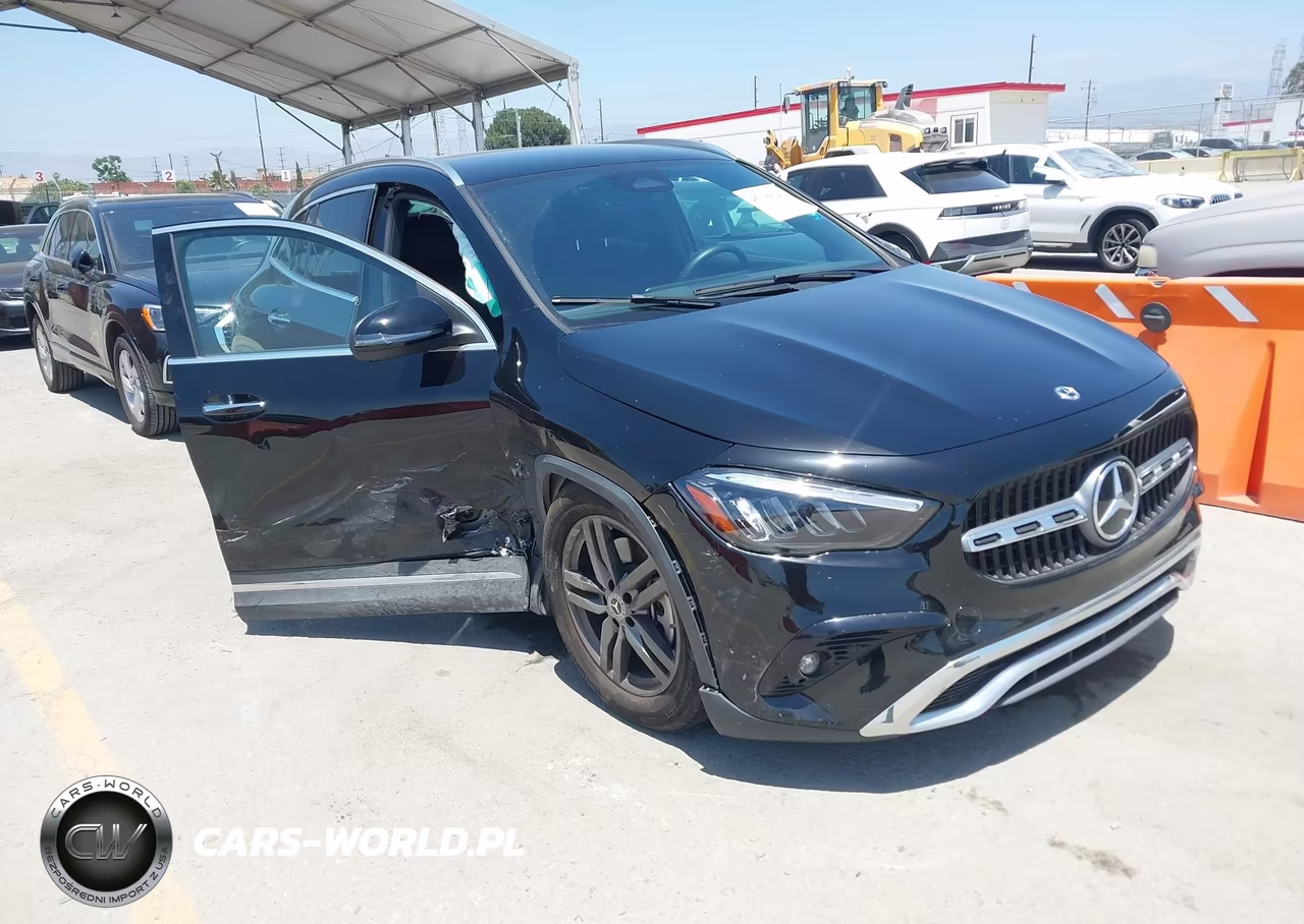 2025 Mercedes-Benz Gla 250 4Matic – zdjęcie 1 z 16