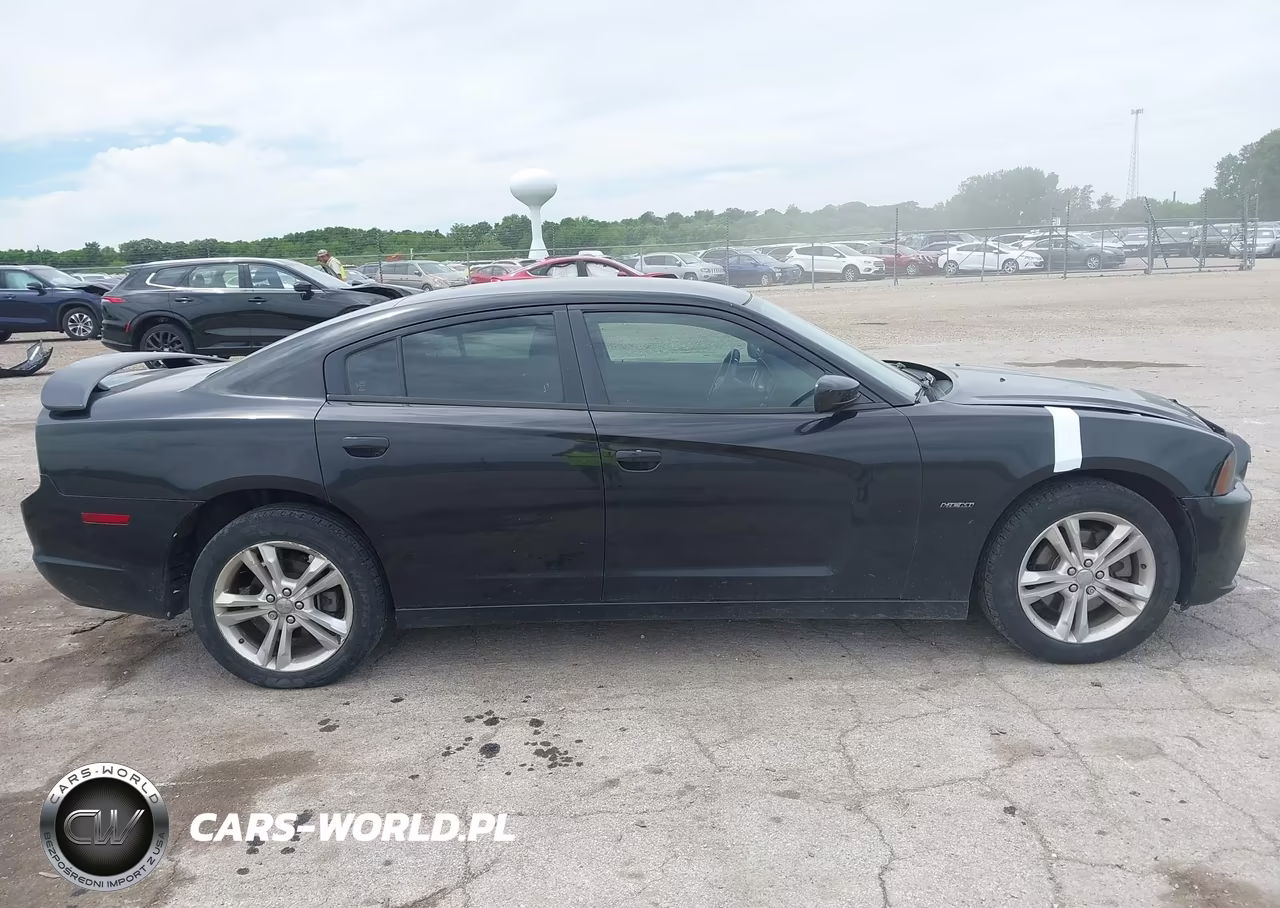 2011 Dodge Charger R-T VIN:2B3CM5CTXBH551556 - 13