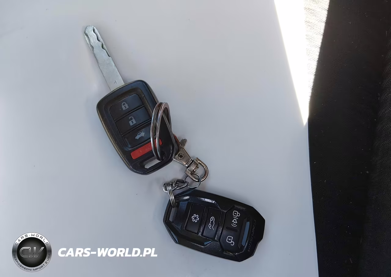 2015 Honda Accord Sport VIN:1HGCR2F54FA023206 - 11