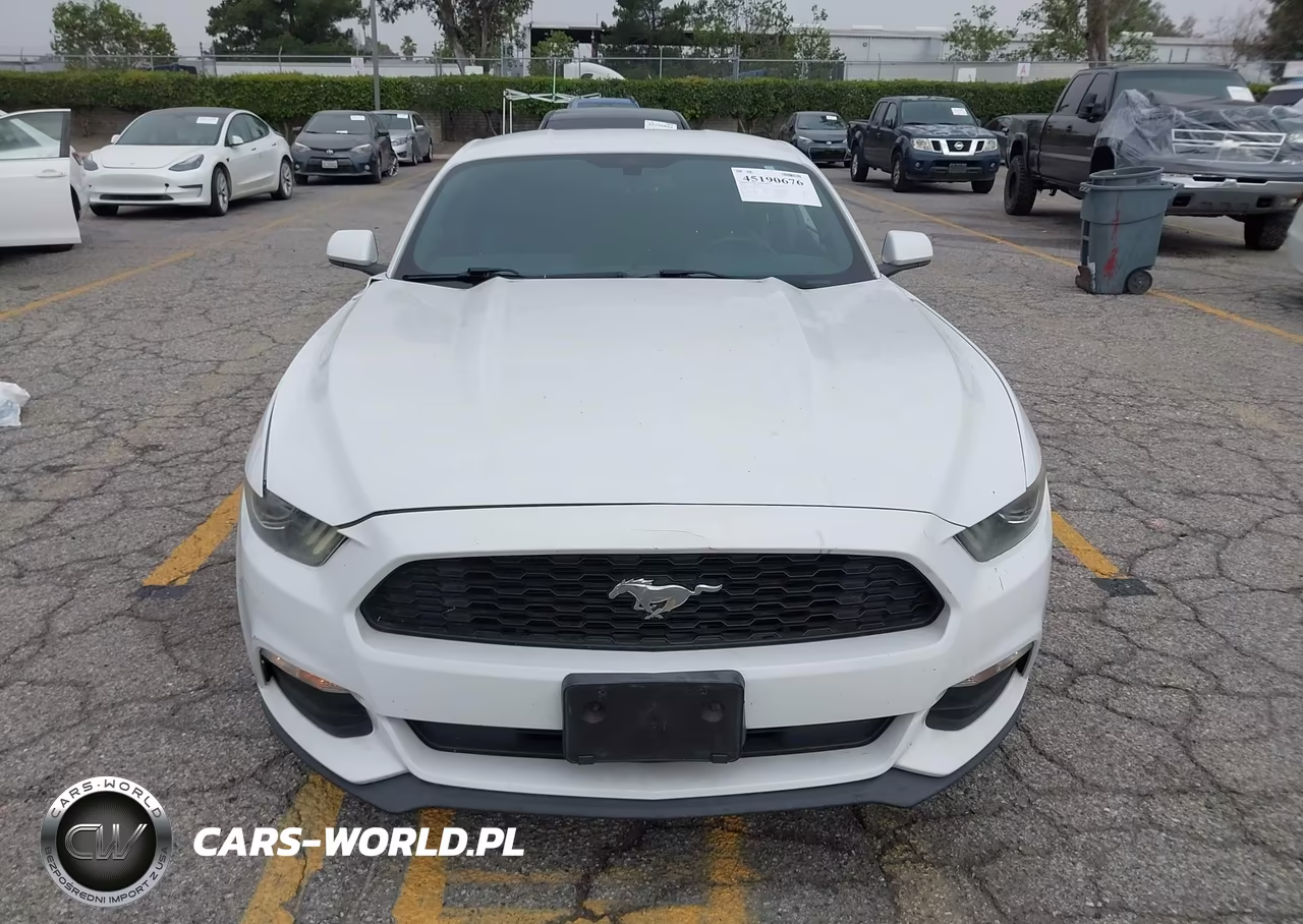 2016 Ford Mustang V6 VIN:1FA6P8AM9G5221377 - 12