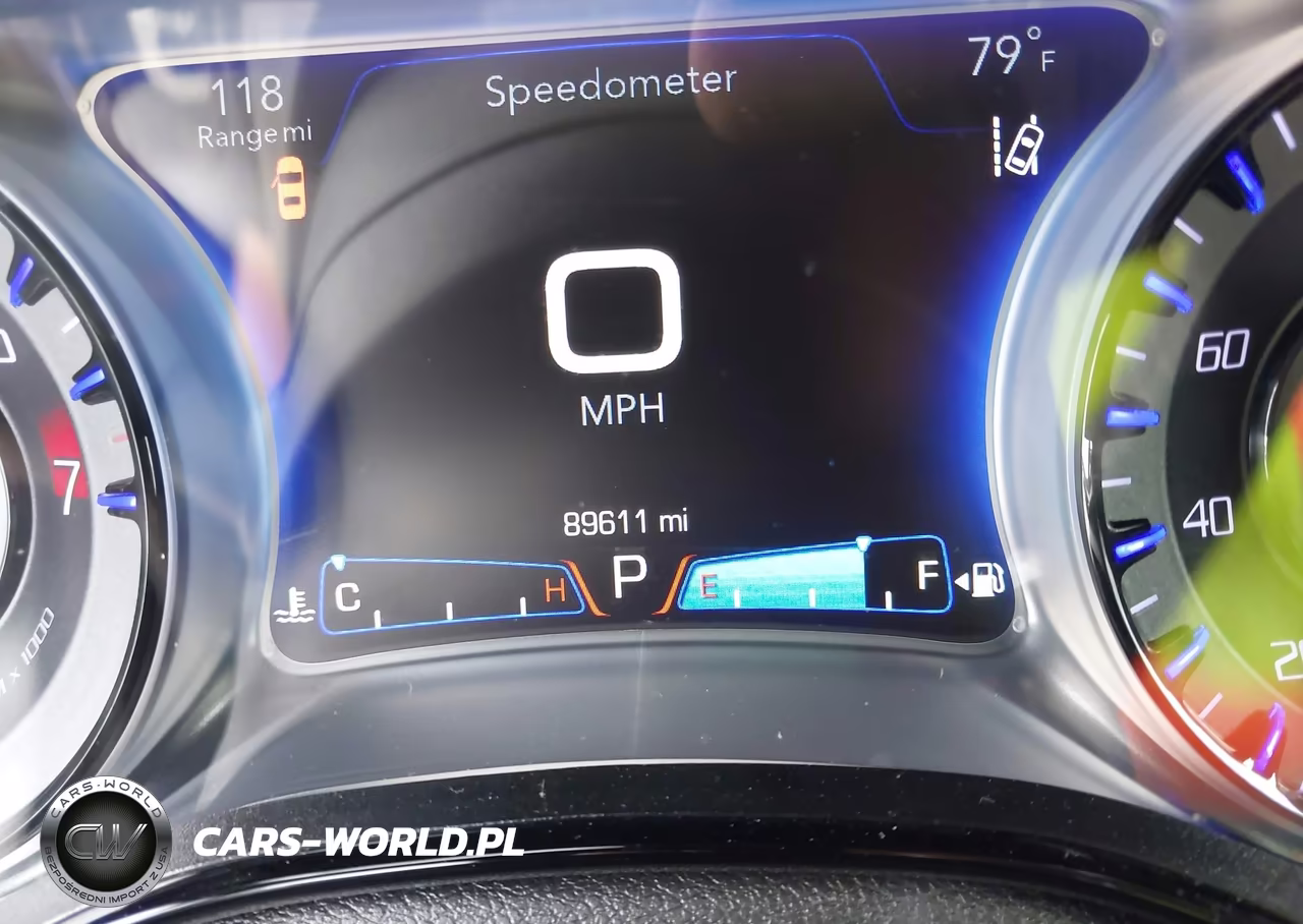 2018 Chrysler 300 300S VIN:2C3CCABGXJH296327 - 15