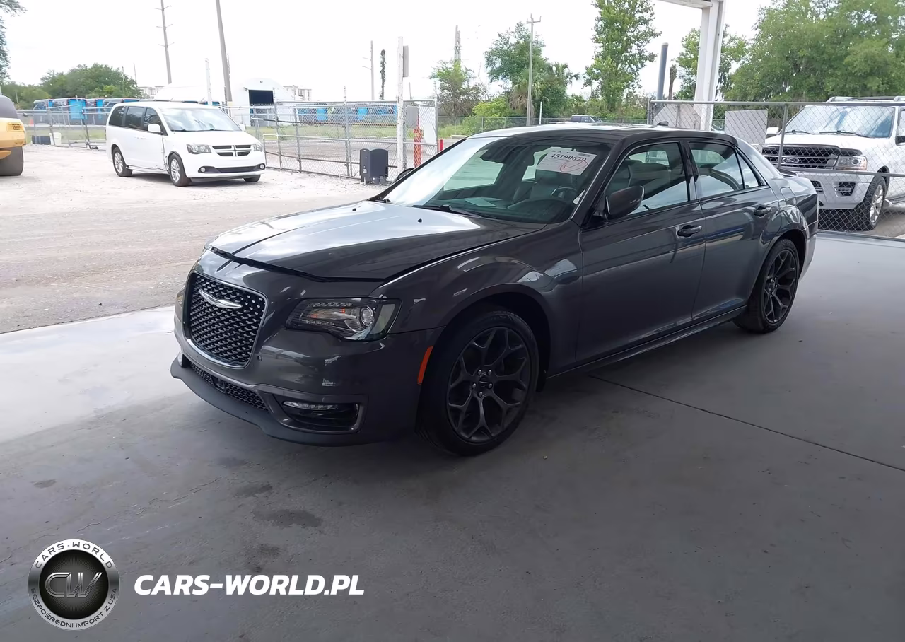 2018 Chrysler 300 300S VIN:2C3CCABGXJH296327 - 2