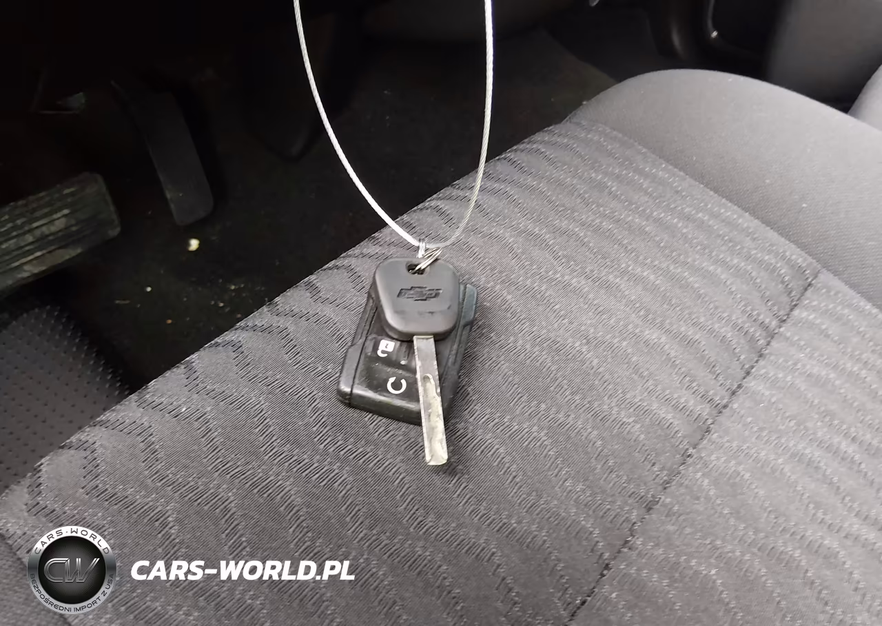2018 Chevrolet Tahoe Ls VIN:1GNSKAEC9JR108021 - 11