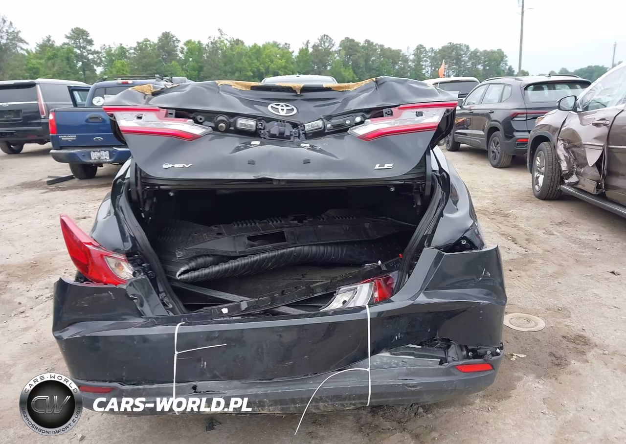 2025 Toyota Camry Le VIN:4T1DAACK0SU154328 - 16