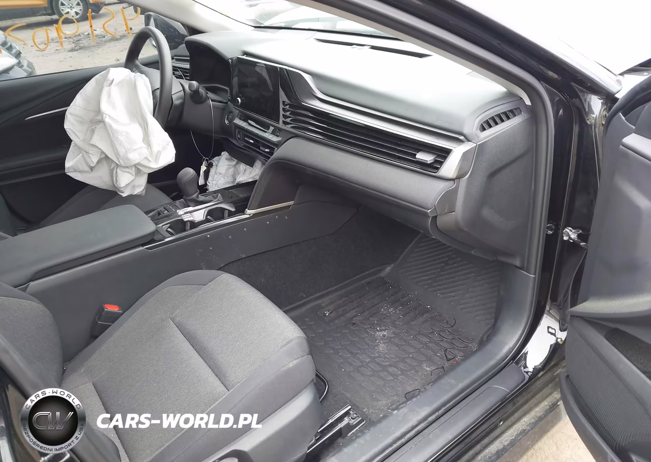 2025 Toyota Camry Le VIN:4T1DAACK0SU154328 - 5