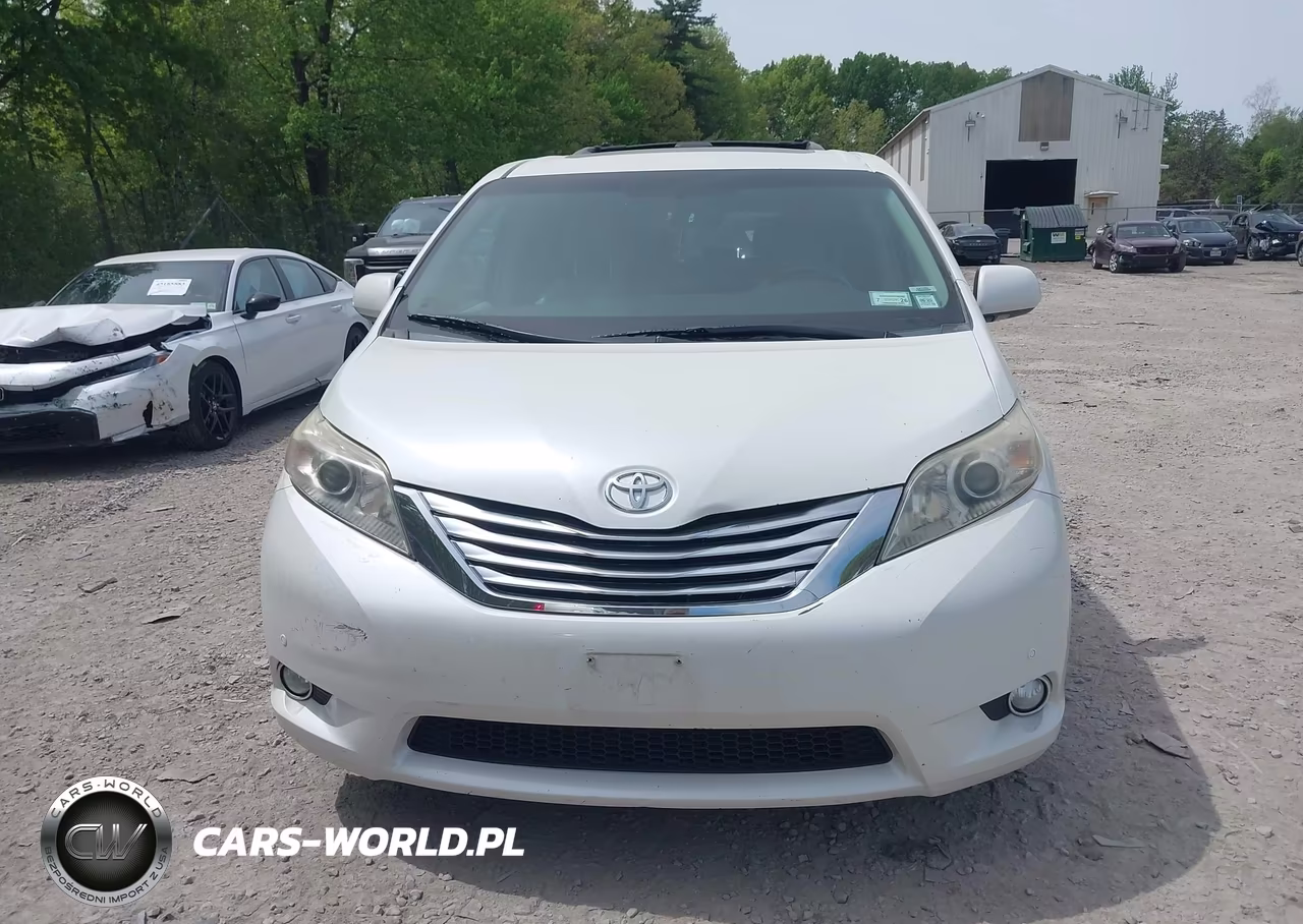 2011 Toyota Sienna Limited VIN:5TDDK3DC4BS009205 - 12