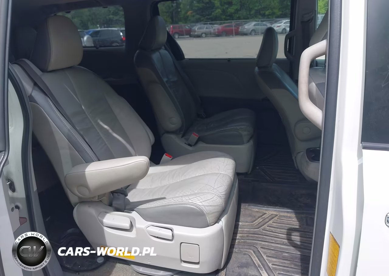 2011 Toyota Sienna Limited VIN:5TDDK3DC4BS009205 - 8