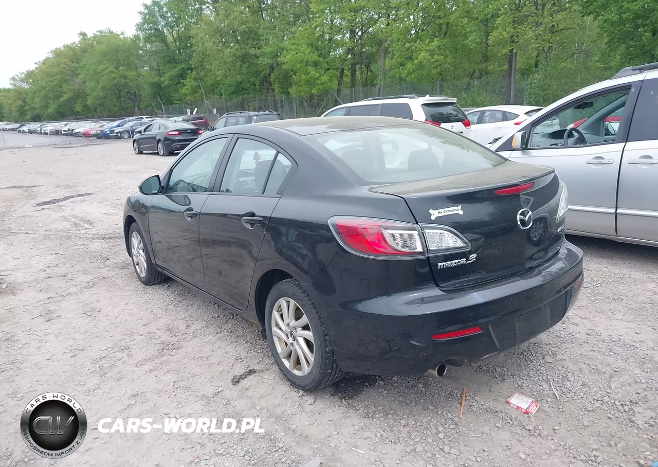 2013 Mazda Mazda3 I Touring VIN:JM1BL1VP1D1746033 - 3