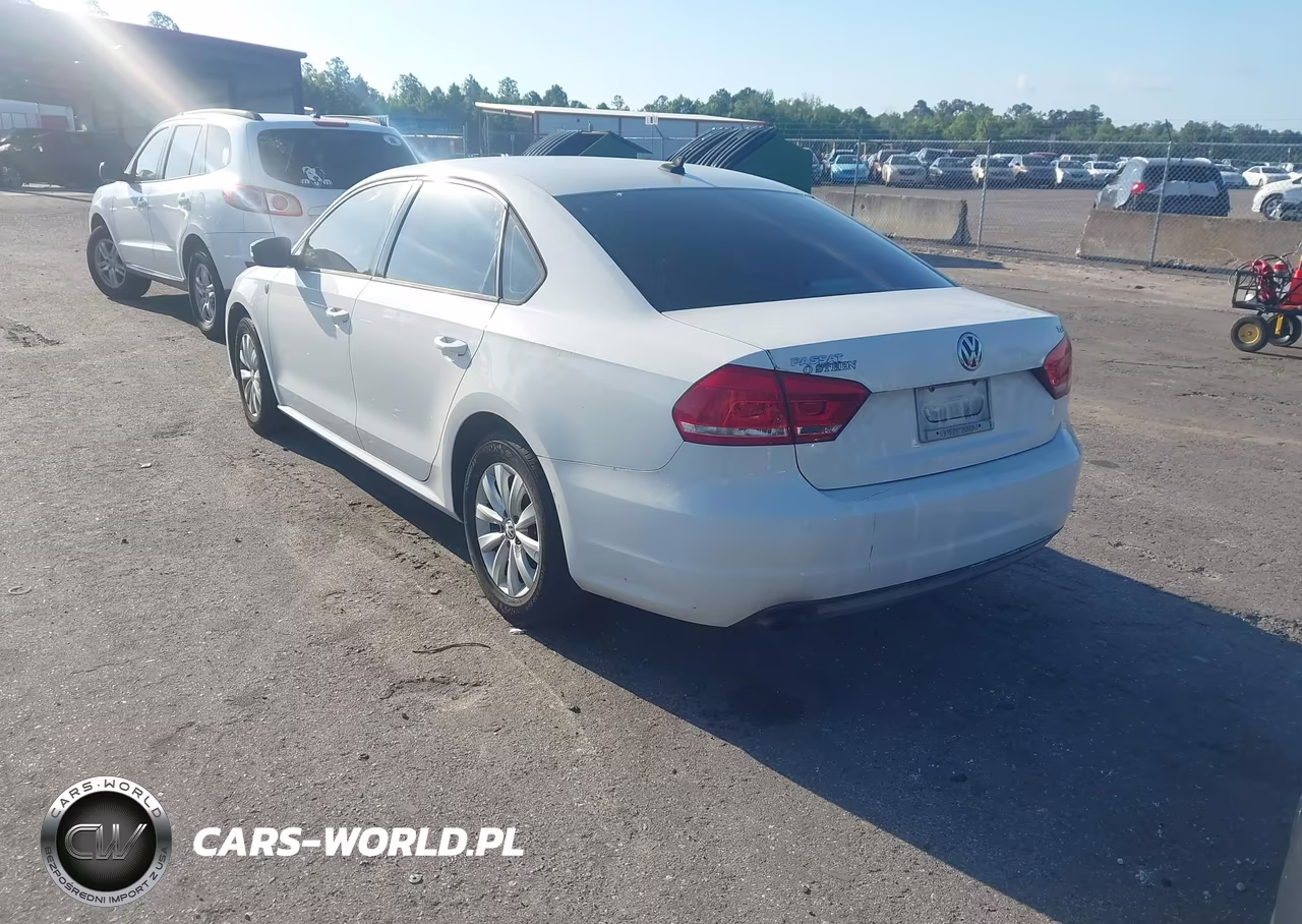 2014 Volkswagen Passat 1.8T Wolfsburg Edition VIN:1VWAT7A30EC091920 - 3
