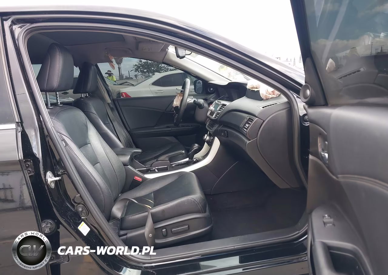2015 Honda Accord Touring VIN:1HGCR3F94FA003871 - 5