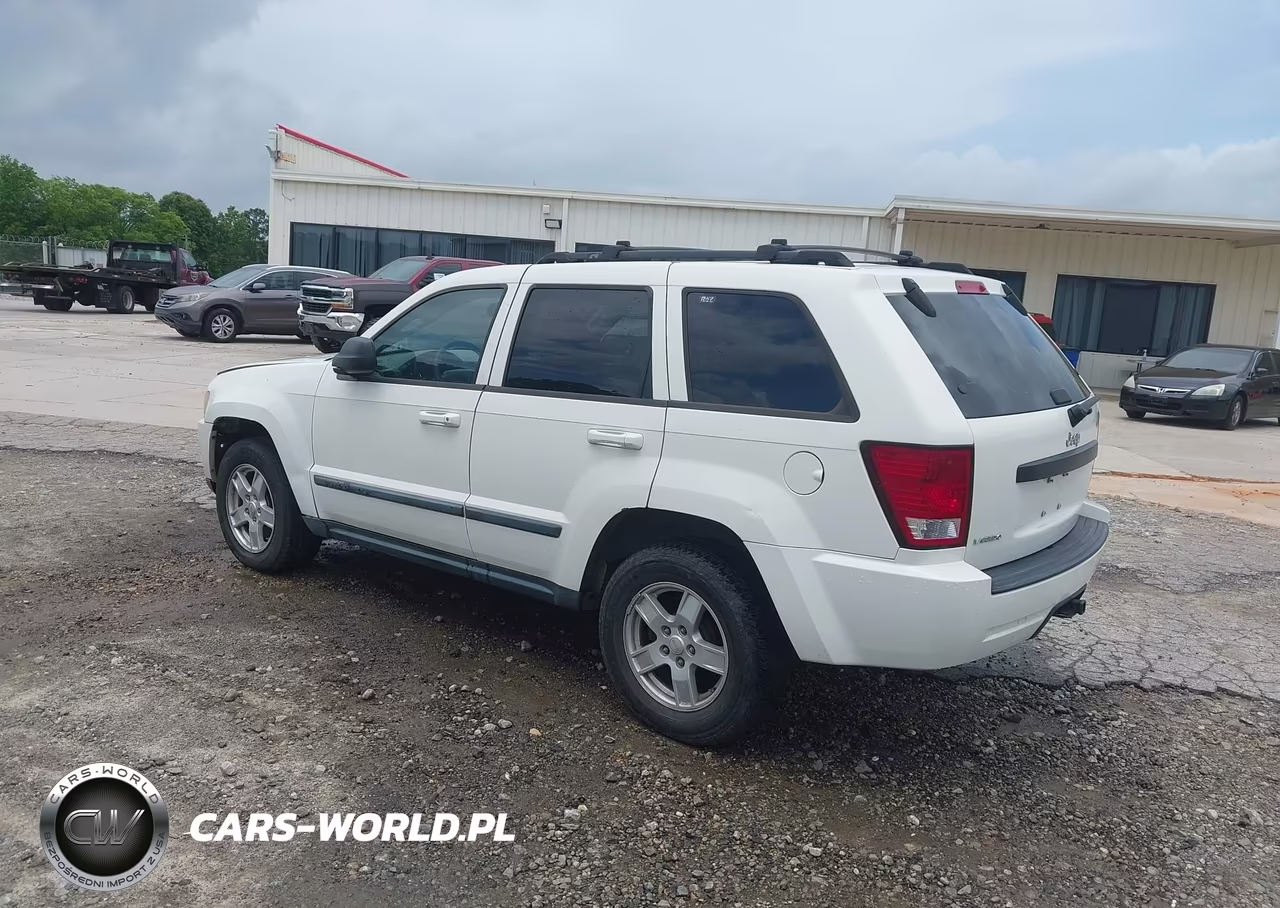2007 Jeep Grand Cherokee Laredo VIN:1J8GS48K27C646843 - 3