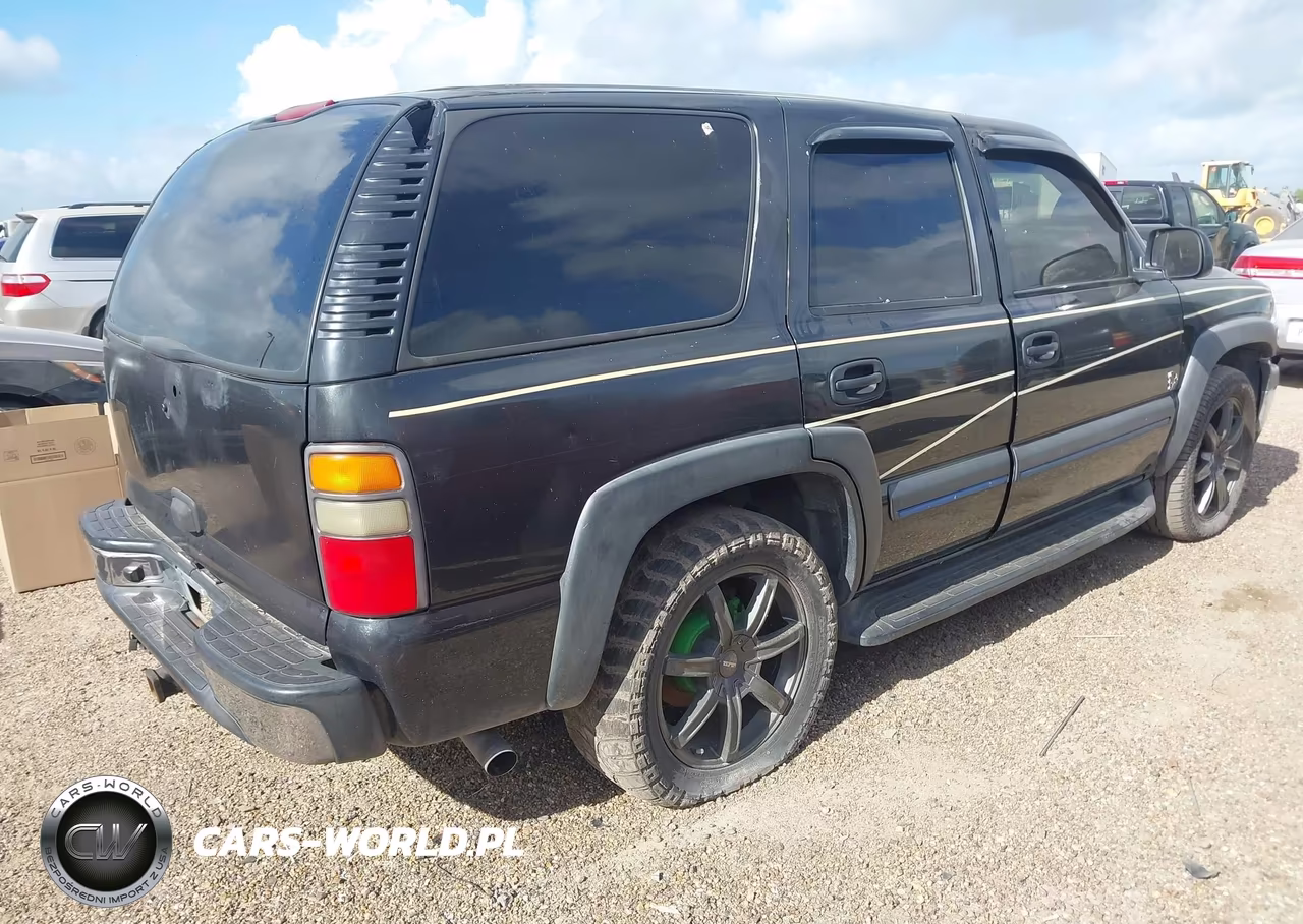 2003 Chevrolet Tahoe Ls VIN:1GNEC13V73R252359 - 4