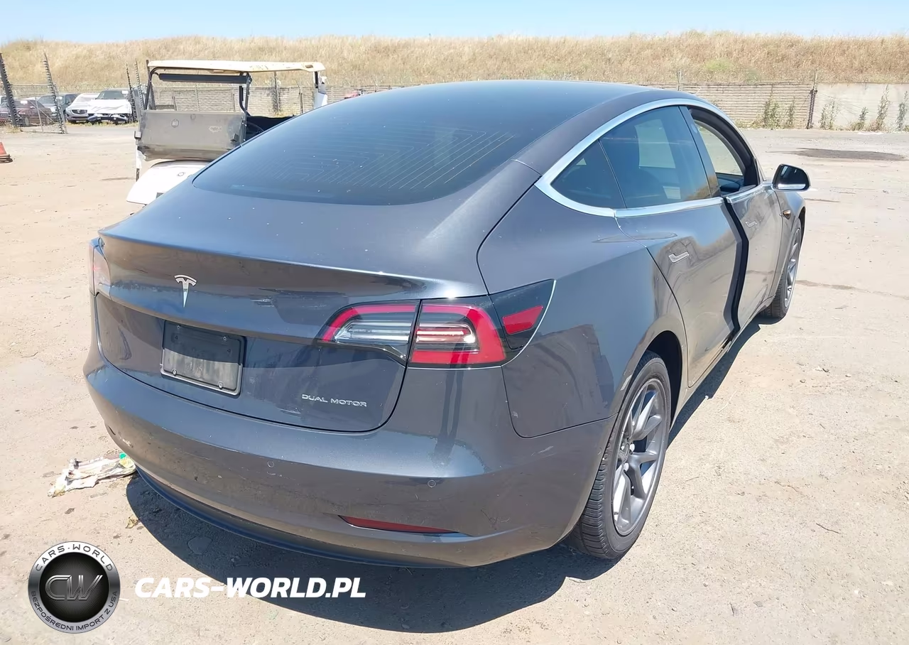2020 Tesla Model 3 Long Range Dual Motor All-Wheel Drive VIN:5YJ3E1EB5LF663374 - 4