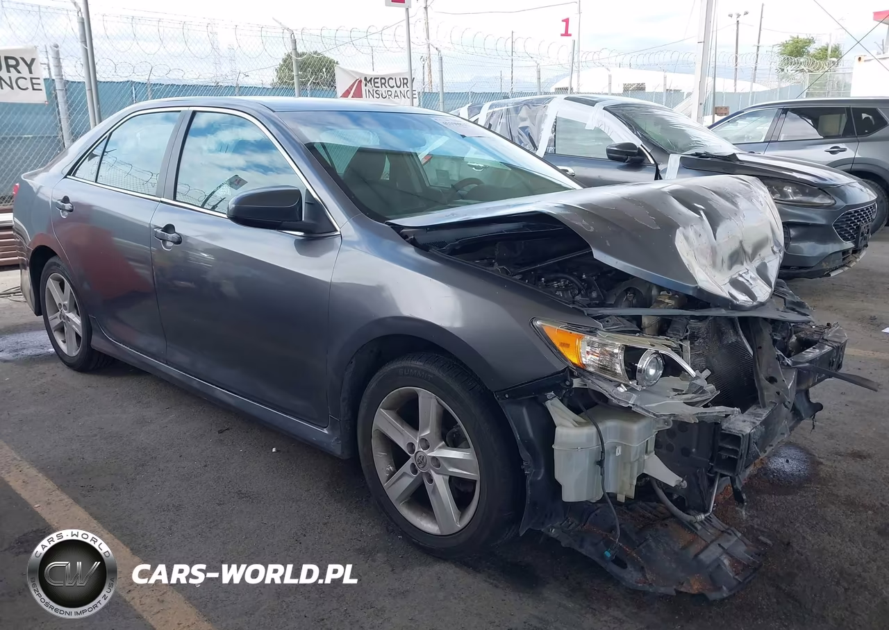 2014 Toyota Camry Se – zdjęcie 1 z 16