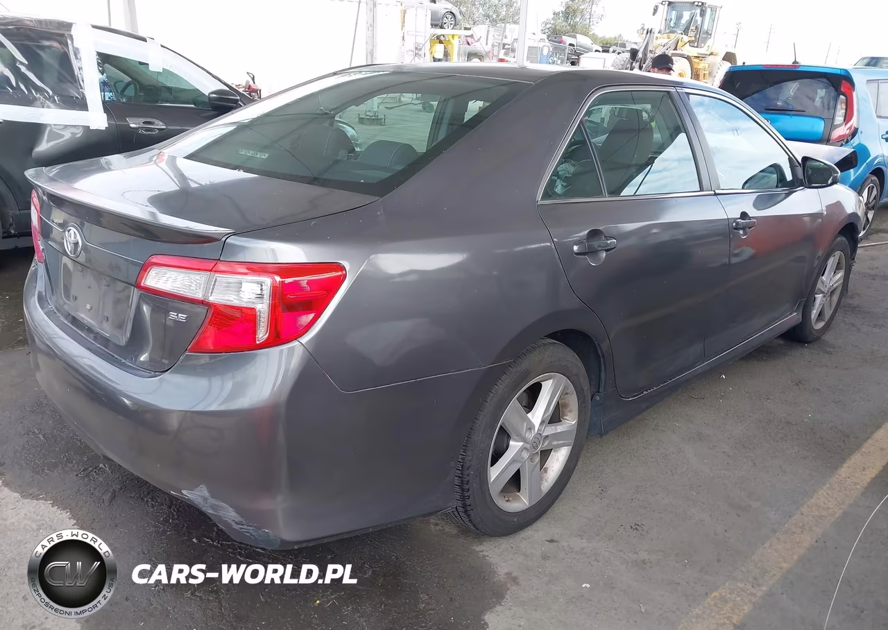 2014 Toyota Camry Se VIN:4T1BF1FK7EU396395 - 4
