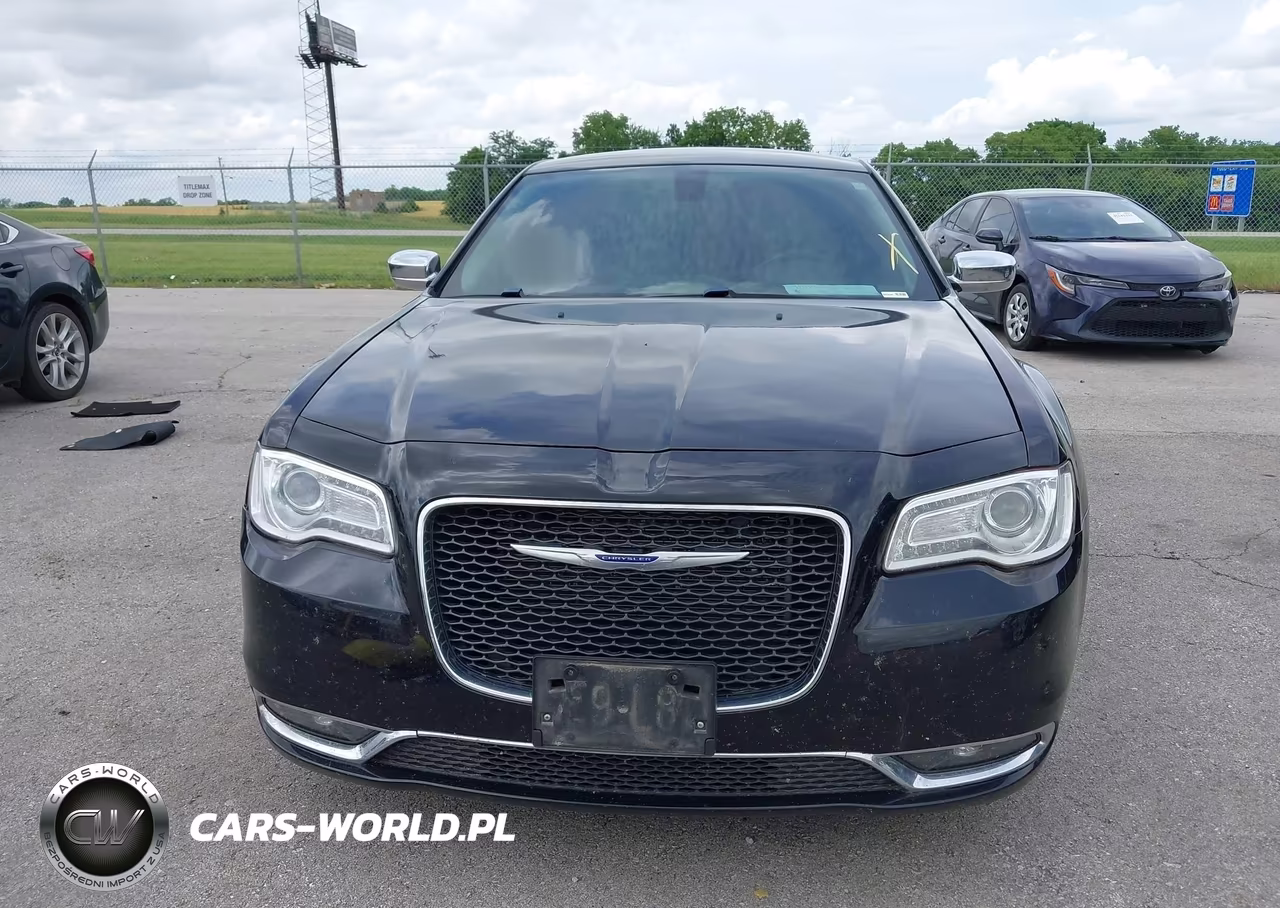 2019 Chrysler 300 Limited VIN:2C3CCAEG7KH697427 - 12