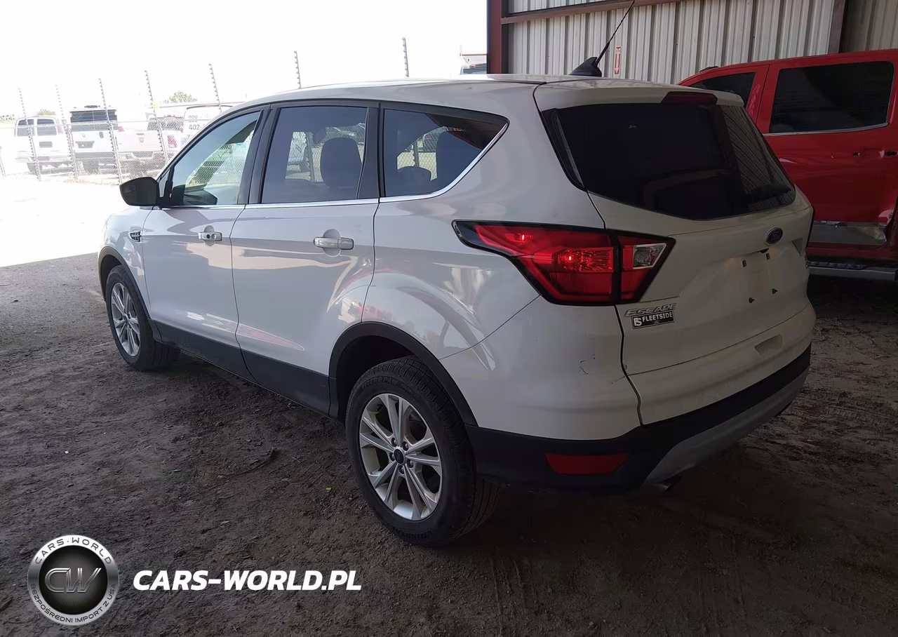 2019 Ford Escape Se VIN:1FMCU0GD9KUA31264 - 3