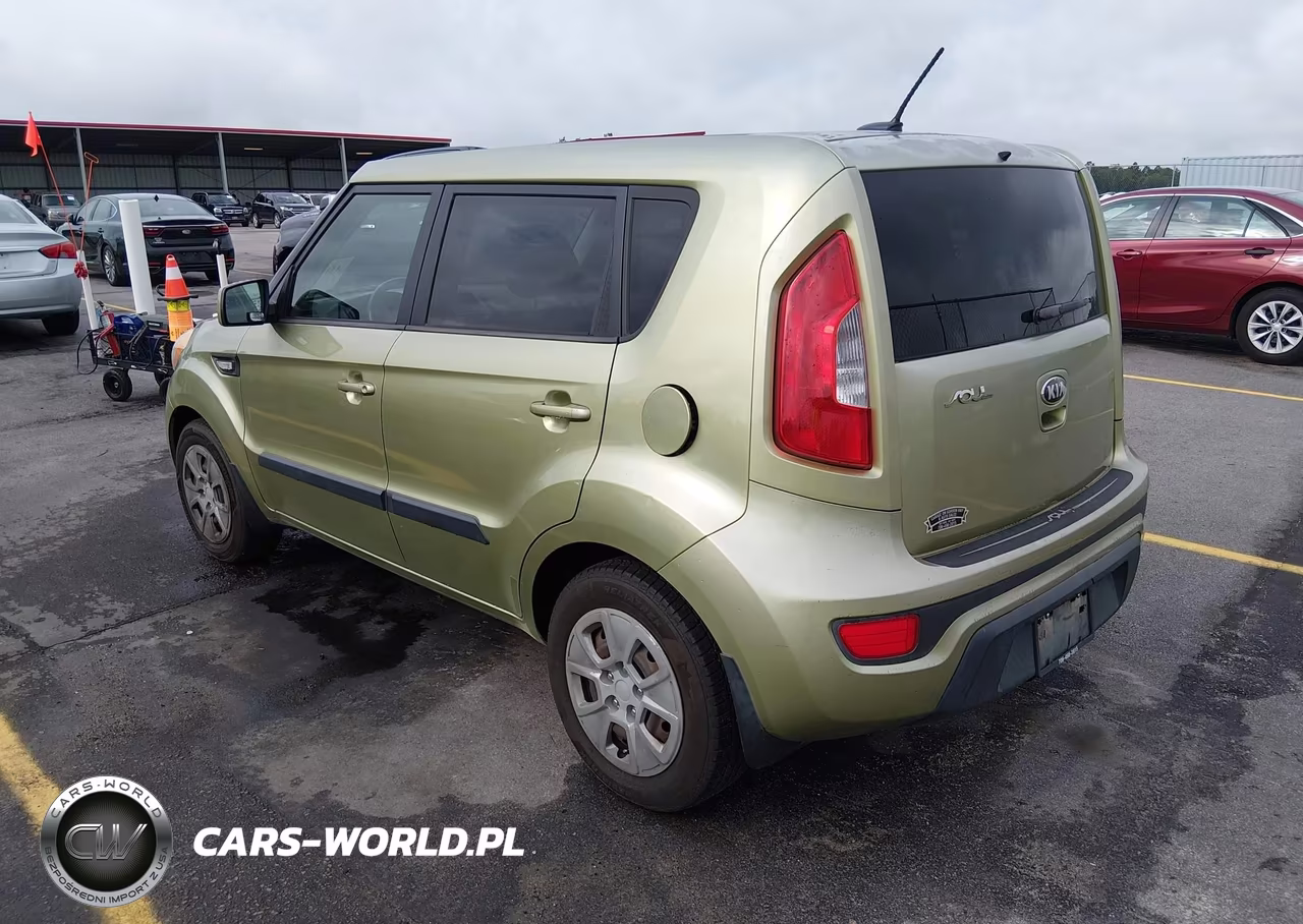 2013 Kia Soul VIN:KNDJT2A57D7495117 - 3