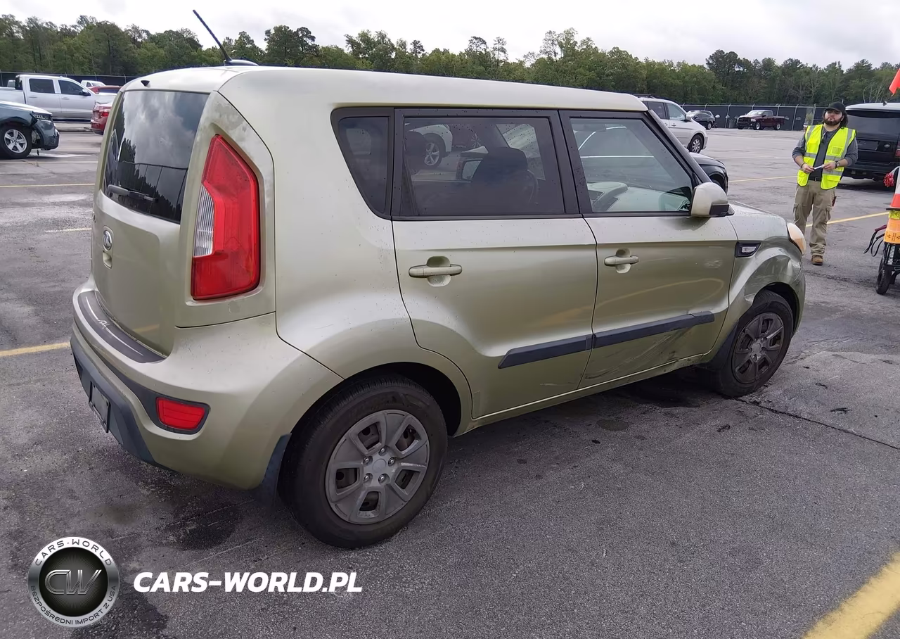 2013 Kia Soul VIN:KNDJT2A57D7495117 - 4