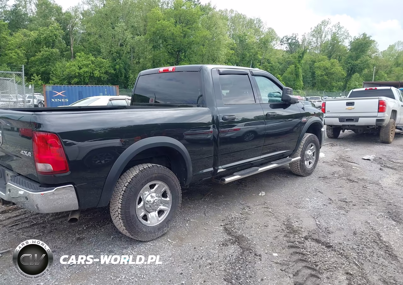 2015 Ram 2500 Tradesman VIN:3C6UR5CJ9FG674006 - 4
