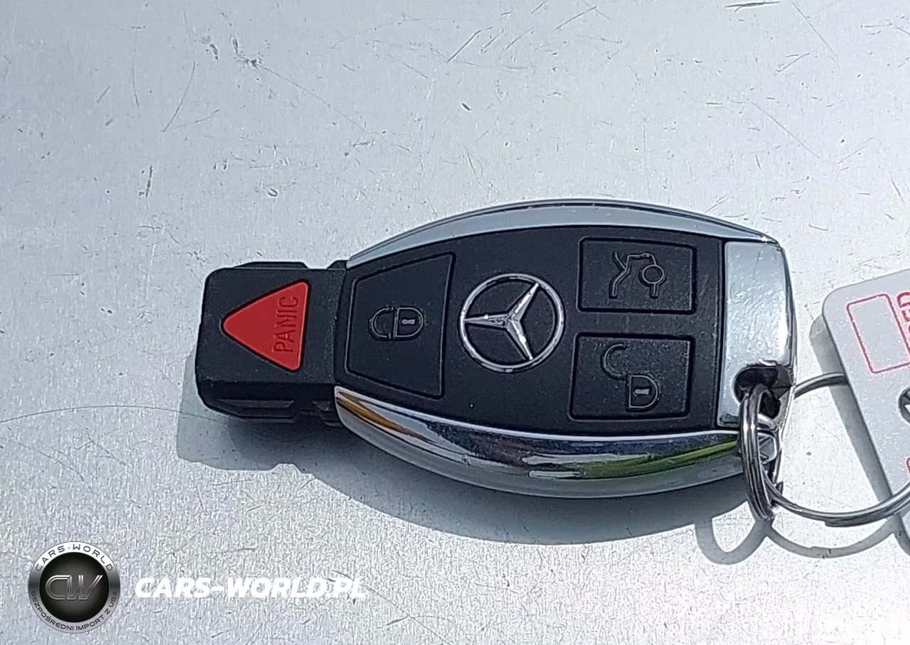 2016 Mercedes-Benz C 300 4Matic VIN:55SWF4KB6GU129627 - 11