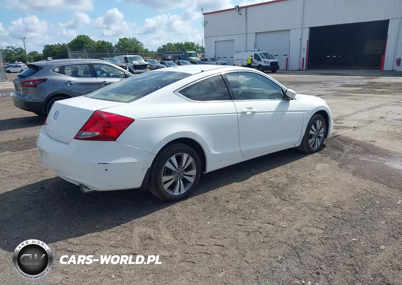 2011 Honda Accord 2.4 Ex-L VIN:1HGCS1B82BA015811 - 4