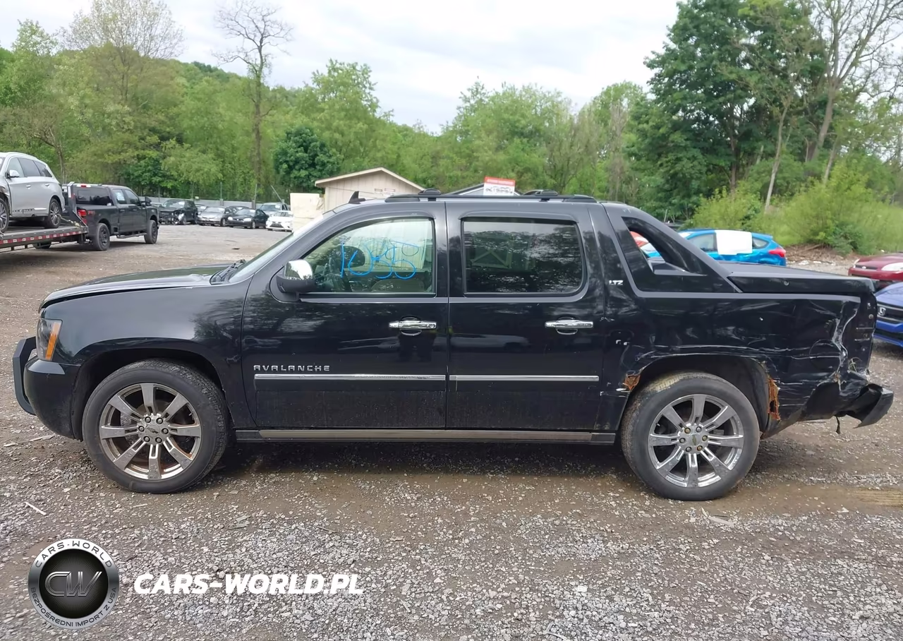 2012 Chevrolet Avalanche 1500 Ltz VIN:3GNTKGE71CG140958 - 15