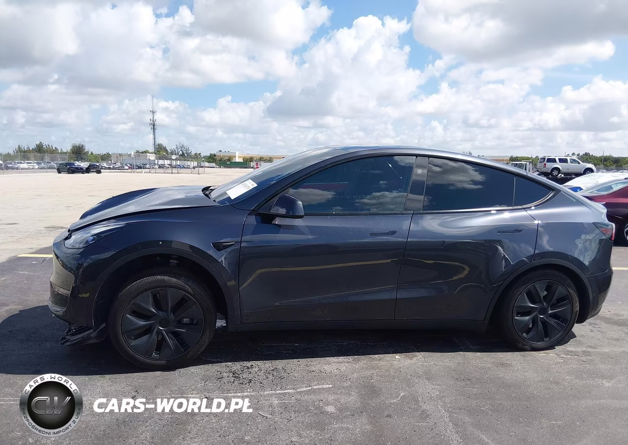 2024 Tesla Model Y Long Range Dual Motor All-Wheel Drive VIN:7SAYGDEE4RA302562 - 14