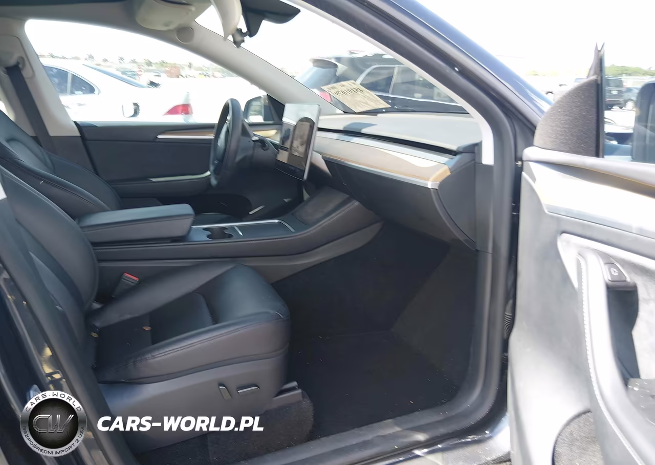 2024 Tesla Model Y Long Range Dual Motor All-Wheel Drive VIN:7SAYGDEE4RA302562 - 5