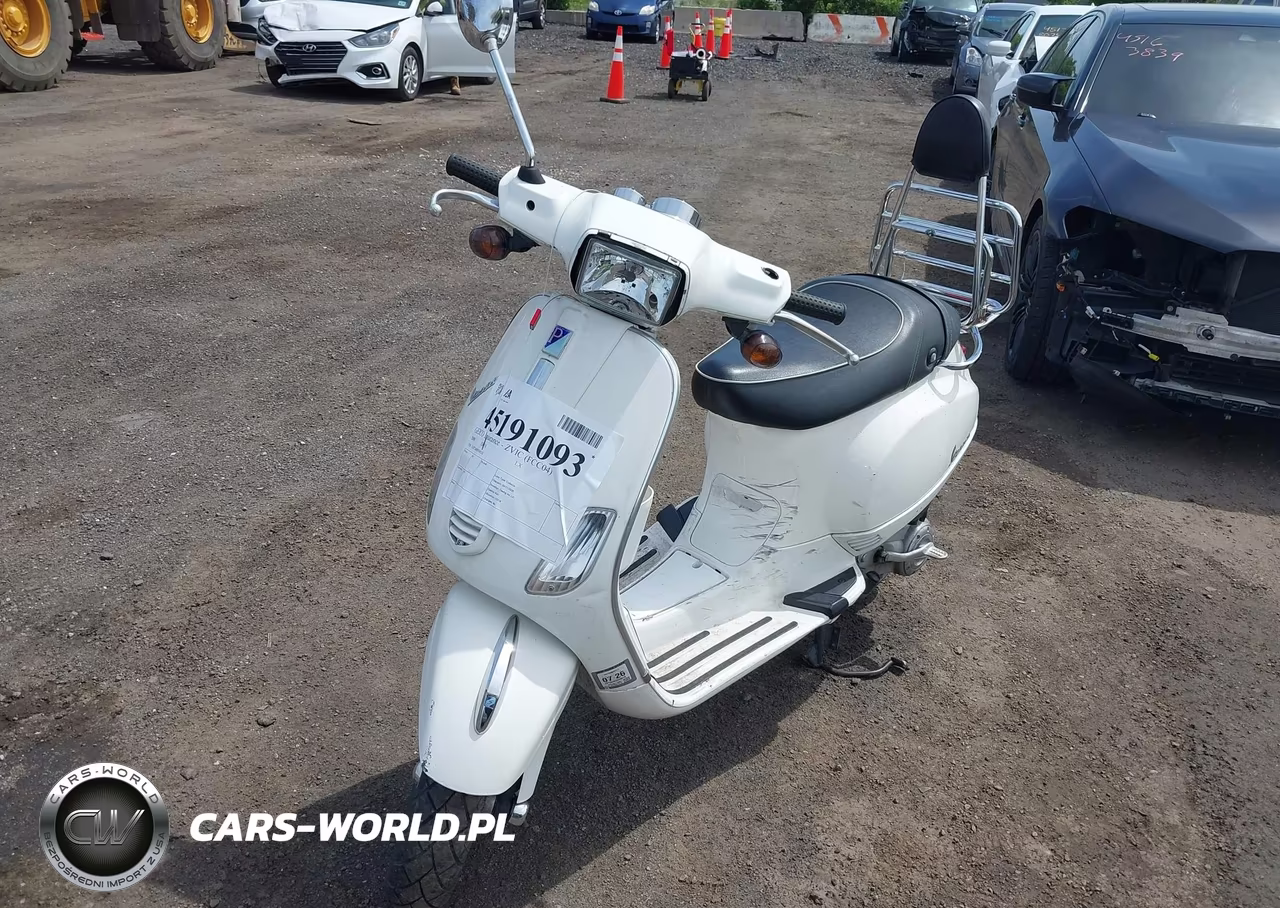 2009 Vespa Lx 50 VIN:ZAPC386B895500241 - 2